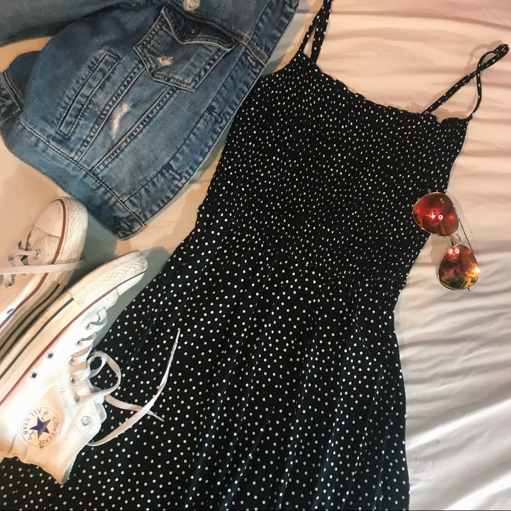 BLACK AND WHITE POLKA DOT DRESS